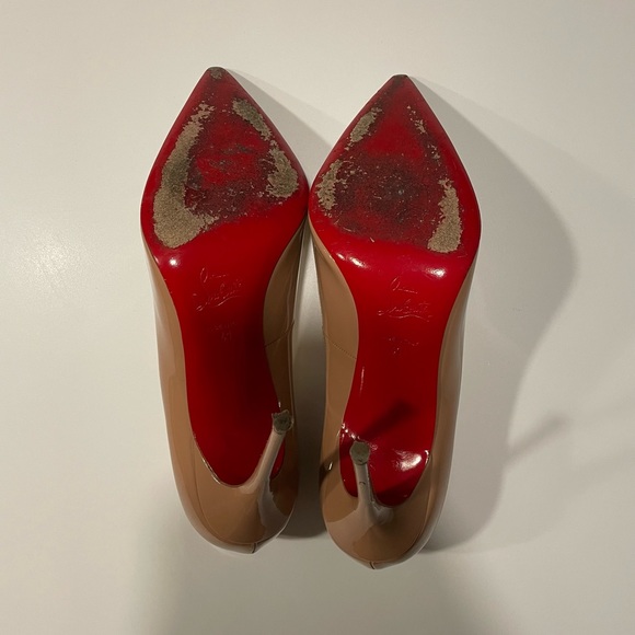 Christian Louboutin Decolette 554 Nude Patent Pumps - Picture 3 of 13